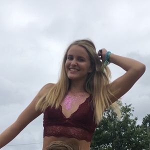 Meet your Posher, Taylor